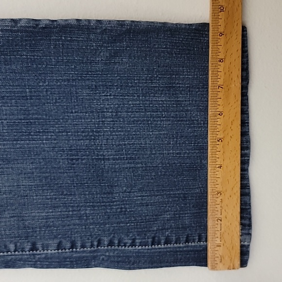 Common Genes Faded Blue Jeans Slightly Distressed 16W - Picture 7 of 14